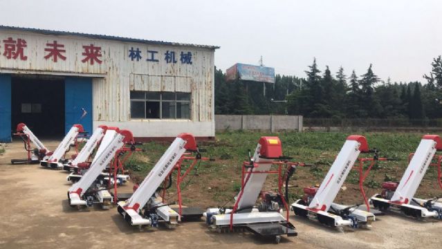 点击查看详细信息<br>标题：装袋机 阅读次数：2462