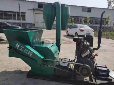 点击查看详细信息<br>标题：饲料粉碎机 阅读次数：1877